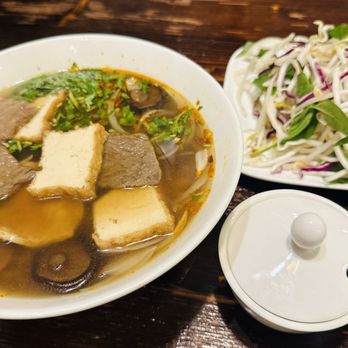 Huong Sen - Vegetarian Spicy Noodle Soup - Vietnamese Near Me - Houston, Texas