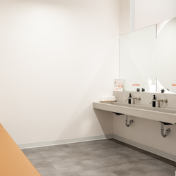 Glowbar - Washbar and Lounge