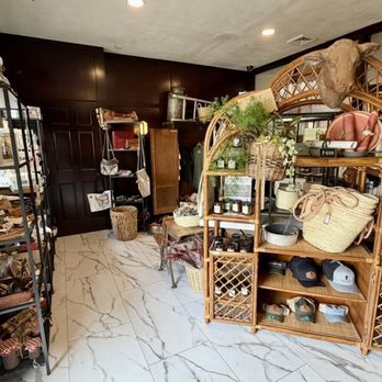 Shady Elms Kitchen - Part of gift shop - Breakfast & Brunch Near Me - Hickory, Pennsylvania