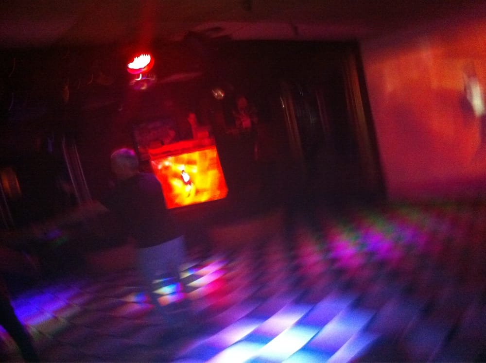 PEPPERS 2 21 Reviews Sports Bars 299 S State Rd 135, Greenwood