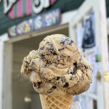 Lickety Split - a hand holding an ice cream cone - Ice Cream & Frozen Yogurt Near Me - Bronx, New York Lickety Split - a hand holding an ice cream cone - Ice Cream & Frozen Yogurt Near Me - Bronx, New York