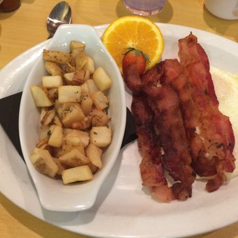 Le Peep Cafe - Henpen breakfast - Breakfast & Brunch Near Me - San Antonio, Texas Le Peep Cafe - Henpen breakfast - Breakfast & Brunch Near Me - San Antonio, Texas