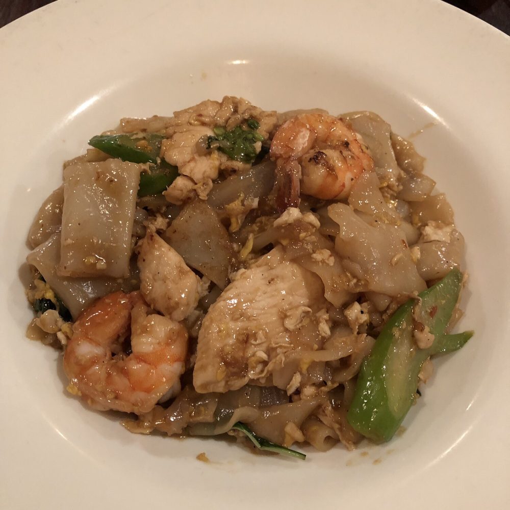 Crazy noodles (includes both chicken and shrimp) Crazy noodles (includes both chicken and shrimp)
