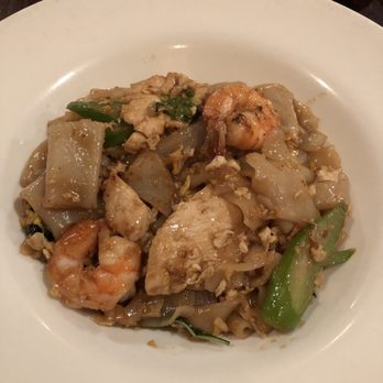 Tree Top Thai Cuisine - Crazy noodles (includes both chicken and shrimp) - Thai Near Me - Waltham, Massachusetts Tree Top Thai Cuisine - Crazy noodles (includes both chicken and shrimp) - Thai Near Me - Waltham, Massachusetts