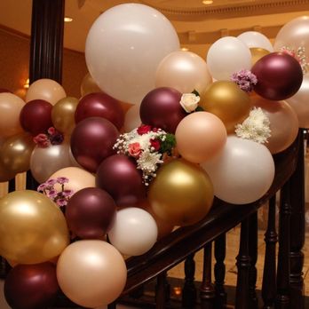 Bee Forever Events - Balloon Garland Staircase - Party & Event Planning Near Me Bee Forever Events - Balloon Garland Staircase - Party & Event Planning Near Me