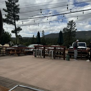 Old County Inn - Pizza Near Me - Pine, Arizona