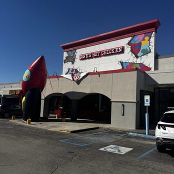 Dave's Hot Chicken - Chicken Shop Near Me - Vestavia Hills, Alabama Dave's Hot Chicken - Chicken Shop Near Me - Vestavia Hills, Alabama