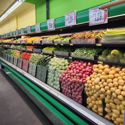 Superior Grocers - Produce quality is SUPERIOR.