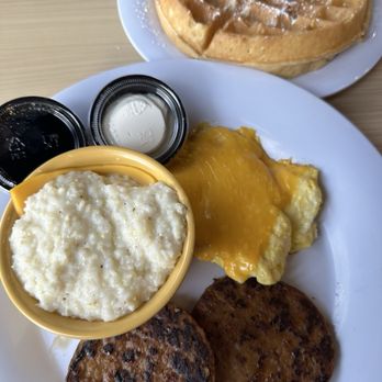 The Wafflery - Pappy's breakfast - Comfort Food Near Me - Charlotte, North Carolina