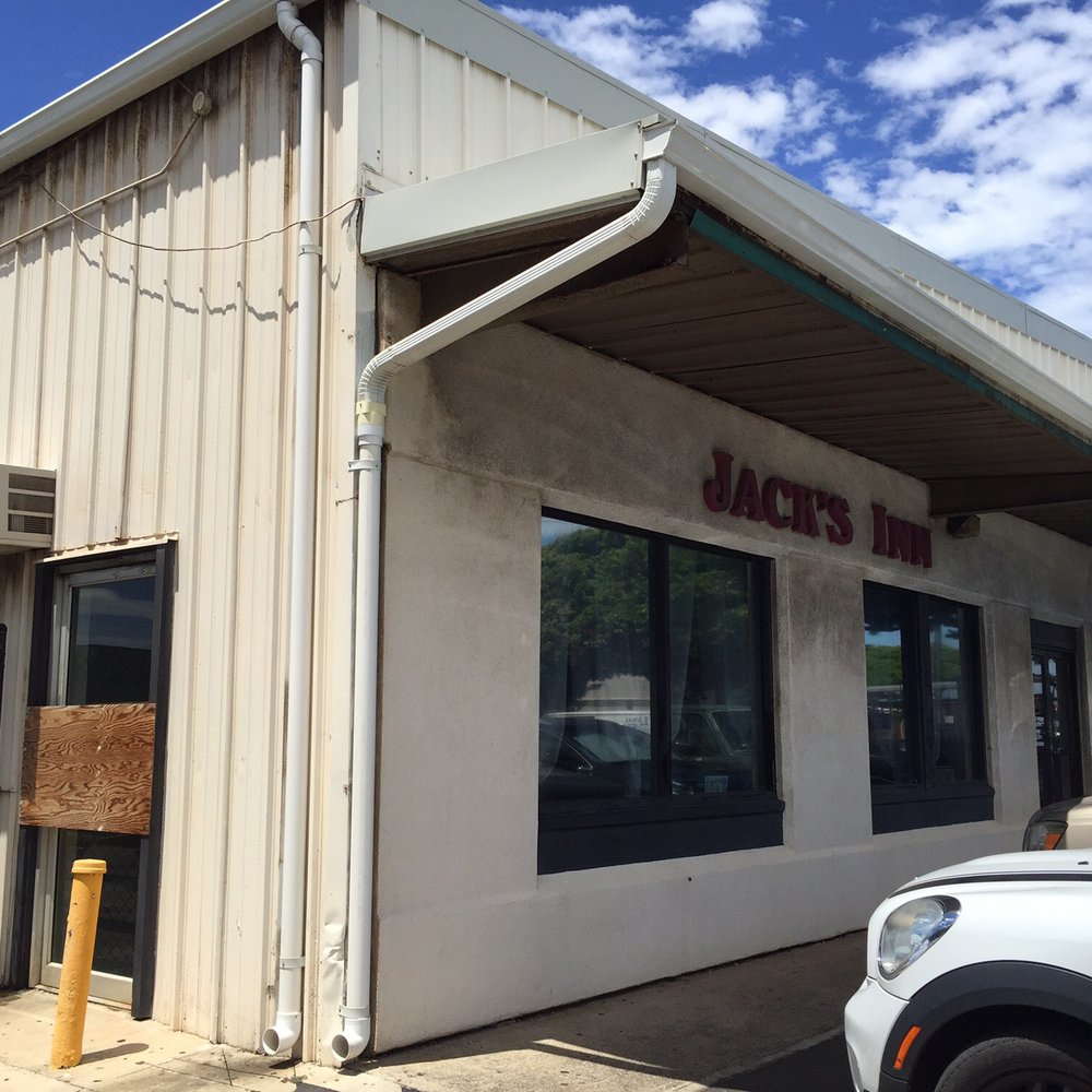 Jack's Inn - Storefront. - Breakfast & Brunch Near Me - Kahului, Hawaii