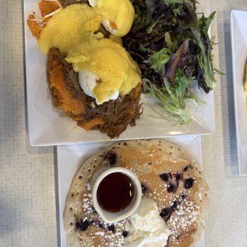 Square Cafe - Short Rib Bene and Single Lemon Berry Ricotta Pancake - Breakfast & Brunch Near Me - Pittsburgh, Pennsylvania