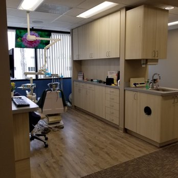 Jeremy Factor, DDS - hygiene room - Periodontists Near Me - San Diego, California Jeremy Factor, DDS - hygiene room - Periodontists Near Me - San Diego, California