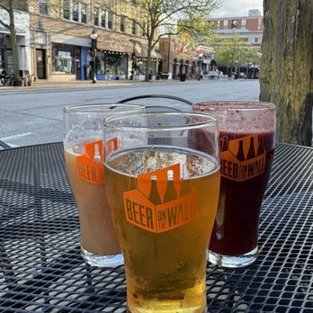 Beer on the Wall - Outside Seating - Beer, Wine & Spirits Near Me - Arlington Heights, Illinois