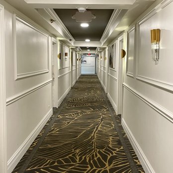 The Drake Oak Brook, Autograph Collection - New hallway. Who dis? - Hotels Near Me - Oak Brook, Illinois The Drake Oak Brook, Autograph Collection - New hallway. Who dis? - Hotels Near Me - Oak Brook, Illinois
