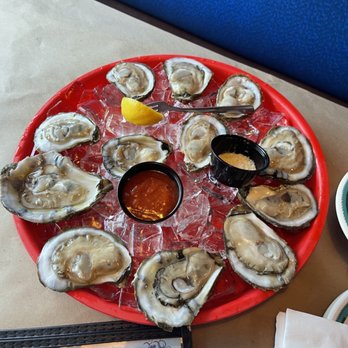 High Tide Harry's - Happy hour Oysters - Seafood Near Me - Orlando, Florida High Tide Harry's - Happy hour Oysters - Seafood Near Me - Orlando, Florida