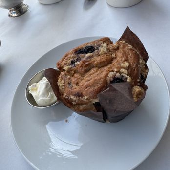 The Small Café - Blueberry muffin - Breakfast & Brunch Near Me - Long Beach, California The Small Café - Blueberry muffin - Breakfast & Brunch Near Me - Long Beach, California