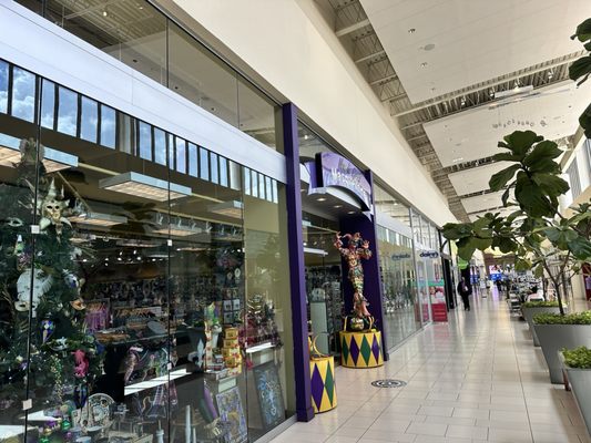 Riverwalk Outlets by null