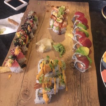 Sushi Lola's - Sushi Bars Near Me - Orlando, Florida