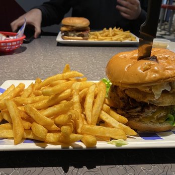 KC's Classic Burger Bar - The Smokey Burger - New American Near Me - North Attleboro, Massachusetts