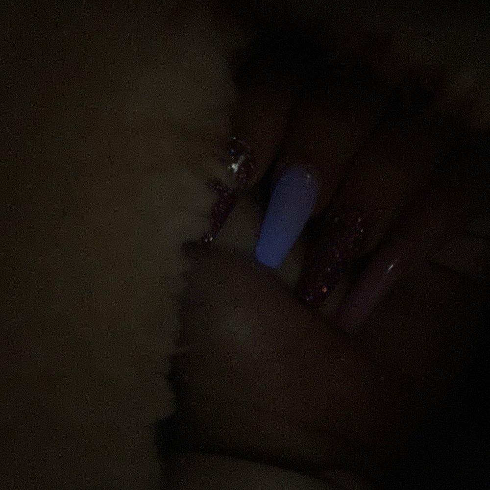 It glows!