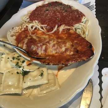Chi Chi's Pizza - Pizza Near Me - Northridge, California Chi Chi's Pizza - Pizza Near Me - Northridge, California