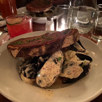 French Louie - Restaurant week appetizer - Mussels Normande: leeks, cider, mustard creme fraiche & apple butter toast - French Near Me - Brooklyn, New York French Louie - Restaurant week appetizer - Mussels Normande: leeks, cider, mustard creme fraiche & apple butter toast - French Near Me - Brooklyn, New York