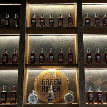 Green River Distilling - Back bar - Wine Tasting Room Near Me - Louisville, Kentucky