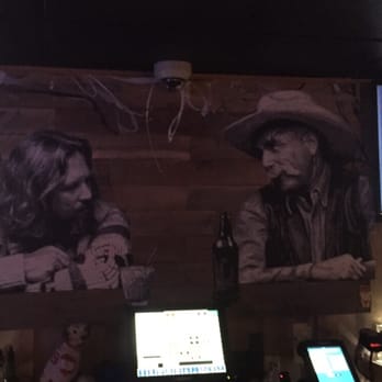 Warren Road Tavern - Bars Near Me - Cleveland, Ohio