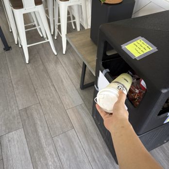 Macu Tea - Making me throw away my drink and not refunding or change it - Bubble Tea Near Me - San Jose, California Macu Tea - Making me throw away my drink and not refunding or change it - Bubble Tea Near Me - San Jose, California
