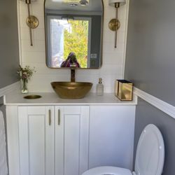 The Powder Room Luxury Trailers