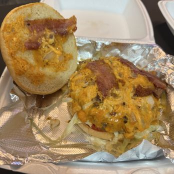 Jimmy's Big Burger - Thousand Island Burger: Loved the dressing, but the patty was bland and unseasoned. - Food Trucks Near Me - Austin, Texas Jimmy's Big Burger - Thousand Island Burger: Loved the dressing, but the patty was bland and unseasoned. - Food Trucks Near Me - Austin, Texas