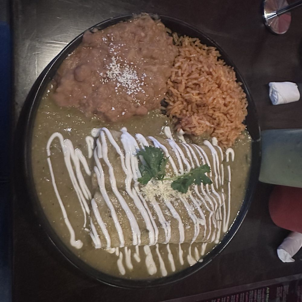 La Chingona - Chicken Enchiladas Mole - Mexican Near Me - Seattle, Washington La Chingona - Chicken Enchiladas Mole - Mexican Near Me - Seattle, Washington