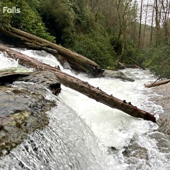 Secret Falls - View downstream as the river turns sharply left after the falls. - Hiking Near Me - Highlands, North Carolina