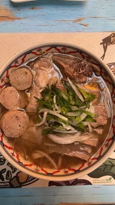 Restaurante Somsaa - Thai Bite & Wine Bar by null