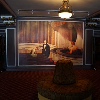 Paramount Theater - Lobby - Performing Arts Near Me - Middletown, New York