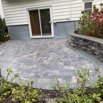 Jersey Masonry - Patio with stone wall and pavers - Masonry/Concrete Near Me - Little Falls, New Jersey Jersey Masonry - Patio with stone wall and pavers - Masonry/Concrete Near Me - Little Falls, New Jersey