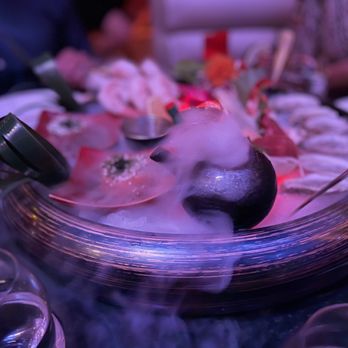 Myn-Tu - World Seafood Platter $150 - Asian Fusion Near Me - Miami Beach, Florida