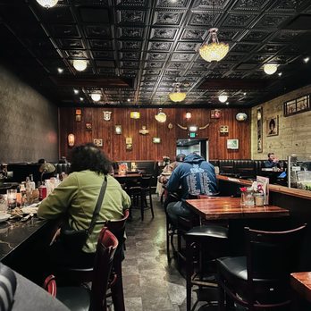 Rocco's - Seating and atmosphere - Bars Near Me - Seattle, Washington Rocco's - Seating and atmosphere - Bars Near Me - Seattle, Washington