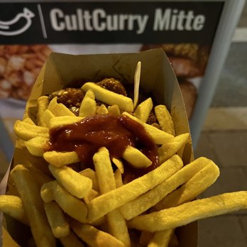 Curry Mitte - Beef currywurst - Curry Sausage Near Me - Berlin, BE