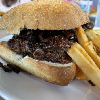 13 NORTH - Bourbon Melt - Desserts Near Me - Grafton, Wisconsin 13 NORTH - Bourbon Melt - Desserts Near Me - Grafton, Wisconsin