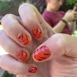Tiger nails! Rawr! Tiger nails! Rawr!