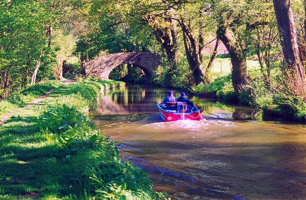 Monmouthshire and Brecon Canal by null