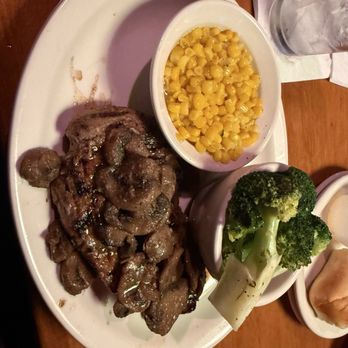 Texas Roadhouse - Steakhouses Near Me - Poughkeepsie, New York