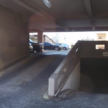 Soho Computer Repair - Take the ramp going up.  Parking on the left is free parking. - IT Services & Computer Repair Near Me - Honolulu, Hawaii