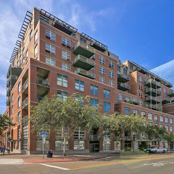Jumpei Kontani - Compass - Gorgeous listing in an iconic building Parkloft adjacent to Petco Park in Downtown San Diego. - Real Estate Agents Near Me - Encinitas, California Jumpei Kontani - Compass - Gorgeous listing in an iconic building Parkloft adjacent to Petco Park in Downtown San Diego. - Real Estate Agents Near Me - Encinitas, California