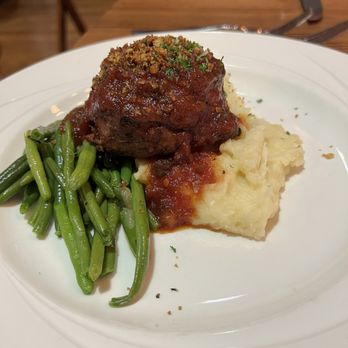 The Keeter Center - Meatloaf Mignon with garlic mashed potatoes and fresh green beans - Hotels Near Me - Point Lookout, Missouri The Keeter Center - Meatloaf Mignon with garlic mashed potatoes and fresh green beans - Hotels Near Me - Point Lookout, Missouri