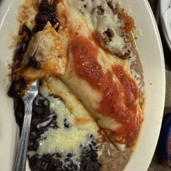 La Cocina Mexican Restaurant - Combo chicken burrito chile relleno black beans and refried beans