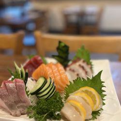 Mika Sushi - Here is the Chef Choice Sashimi plate from our last visit. Salmon, Toro, Scallop, Albacore Hamachi. Excellent & freshest fish feast