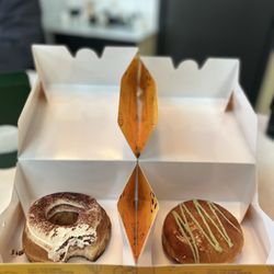 Doce Donut Co - Tiramisu and Matcha Creme Brûlée