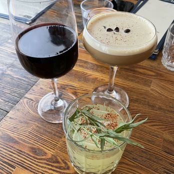 Bacari GDL - Mez-call and espress yourself cocktails - Mediterranean Near Me - Glendale, California